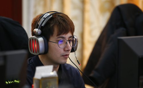 Pioneers of Chinese eSports: Generation Y representative ‘fy god ...