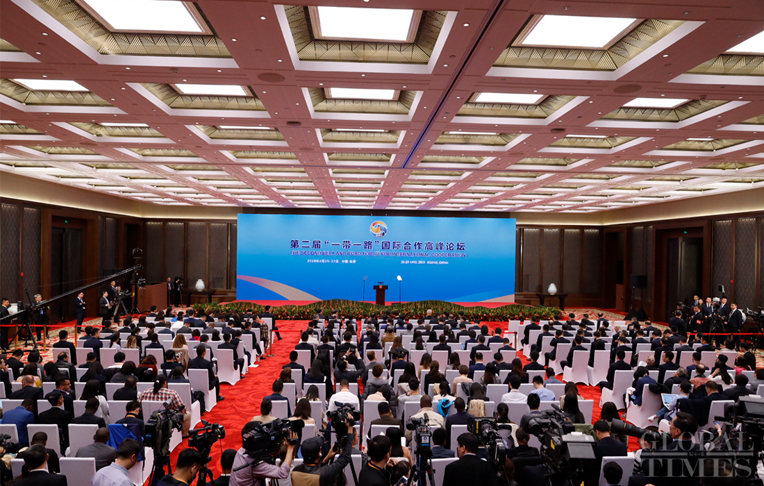 Chinese President meets the press after the Second BRF concludes in ...