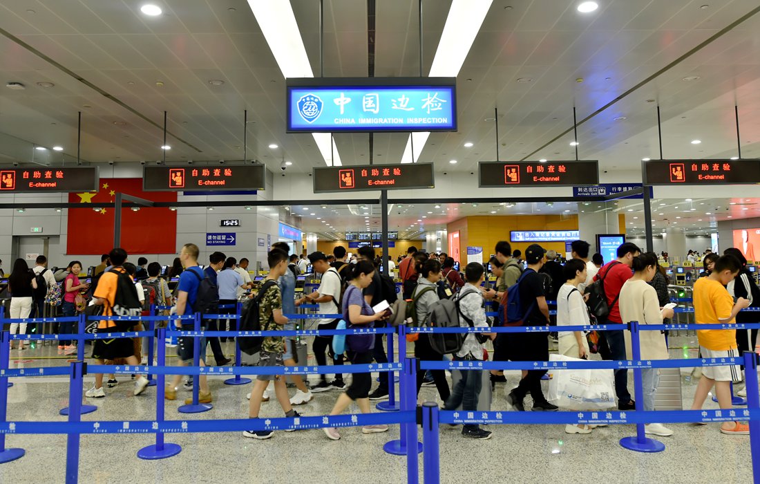 19.58 million trips made by passengers through Shanghai Pudong Airport ...