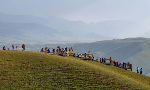 Scenery on Kalajun grassland in Tekes County, China's Xinjiang - Global ...