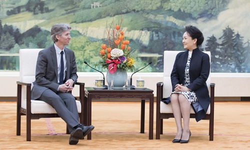 Peng Liyuan Meets Juilliard School President Global Times