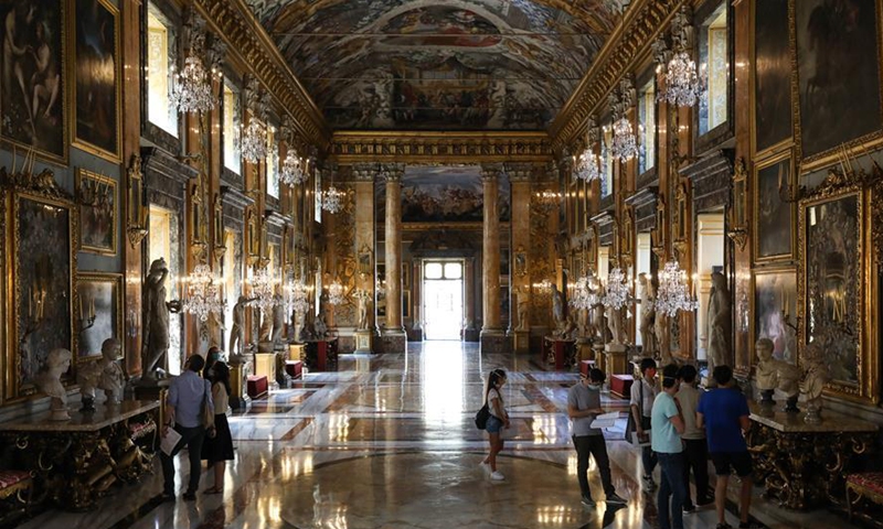 People visit Colonna Palace with face masks in Rome, Italy - Global Times