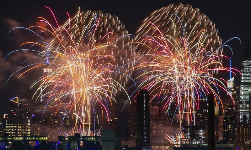 Firework show held in New York to celebrate upcoming Independence Day ...