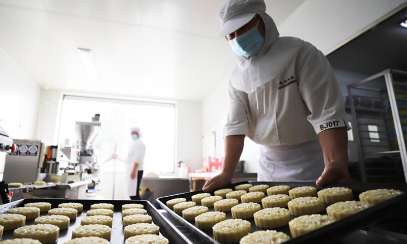 Food Companies Busy Producing Moon Cakes Ahead Of Mid-autumn Festival 