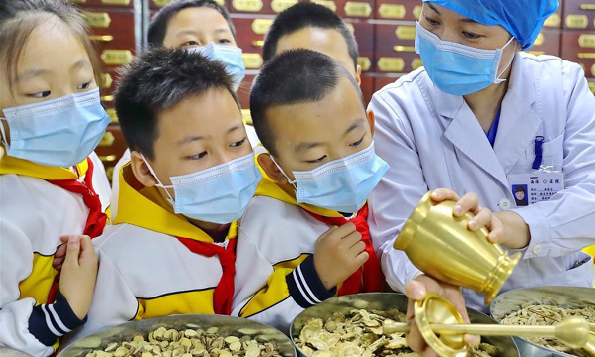 lessons-on-traditional-chinese-medicine-introduced-to-schools-across