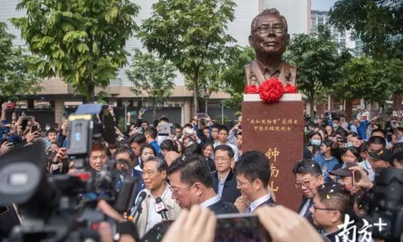 Chinese respiratory disease expert Zhong Nanshan unveils statue of ...