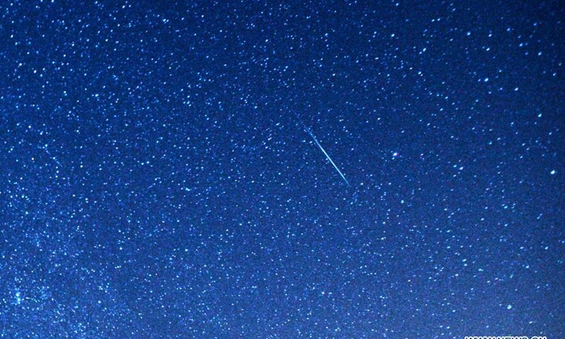 Meteors fall in sky in Jahra Governorate, Kuwait - Global Times