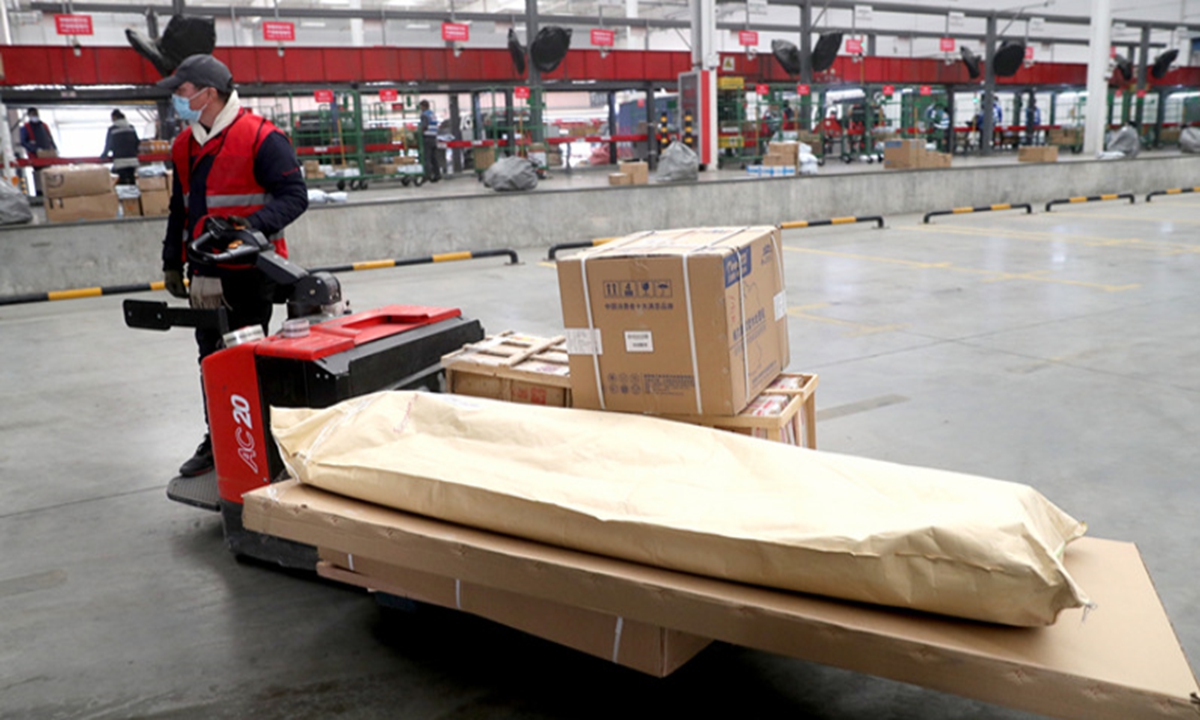 Couriers Prepare For Rise In Parcels Ahead Of Spring Festival Global Times