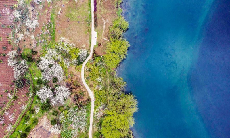 Aerial photo taken on March 4, 2021 shows the early spring scenery of Qiulin Village in Bijie, southwest China's Guizhou Province. Photo:Xinhua