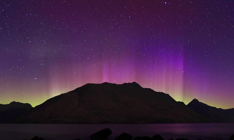 Photo taken on March 20, 2021 shows Aurora Australis in Queenstown, South Island, New Zealand.(Photo: Xinhua)