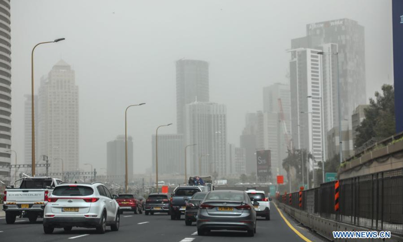 Photo taken on March 24, 2021 shows a view of a dust storm hitting Tel Aviv, Israel.(Photo: Xinhua)