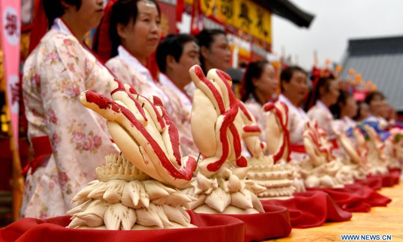 Photo taken on April 20, 2021 shows the view of a grand ritual to pay homage to Cangjie, the legendary creator of Chinese characters, in Luonan County of Shaanxi Province. Tuesday marks Guyu, literally meaning grain rain, which is the 6th of the 24 solar terms created by ancient Chinese to carry out agricultural activities.(Photo: Xinhua)