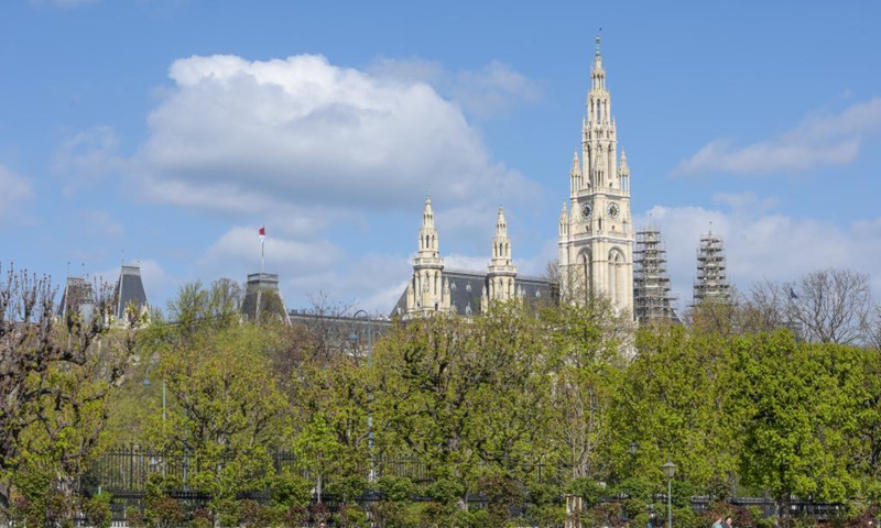 Photo taken from the Volksgarten shows Vienna's city hall in Vienna, Austria, on April 23, 2021.Photo:Xinhua