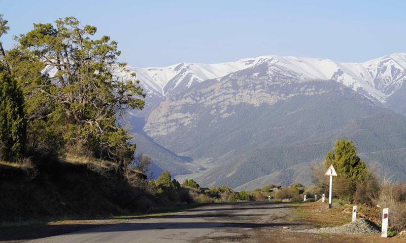 A mountain view is pictured from Zaamin National Park in the Jizzakh region of Uzbekistan, May 2, 2021. Photo: Xinhua