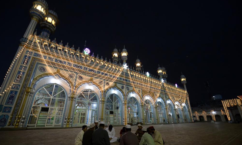 Photo taken on May 10, 2021 shows the illuminated scenery of the Jamia Mosque during Muslim's fasting month of Ramadan in Rawalpindi of Pakistan's Punjab province. Photo: Xinhua