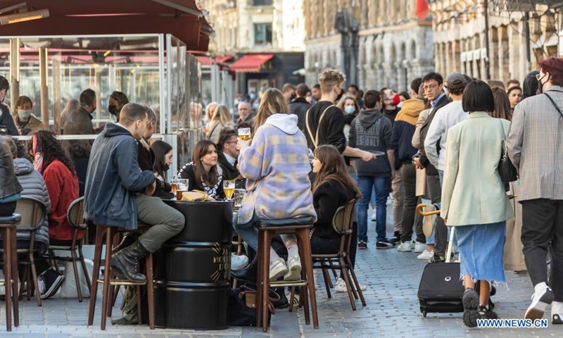 France allows cafes and restaurants to open terraces to consumers ...