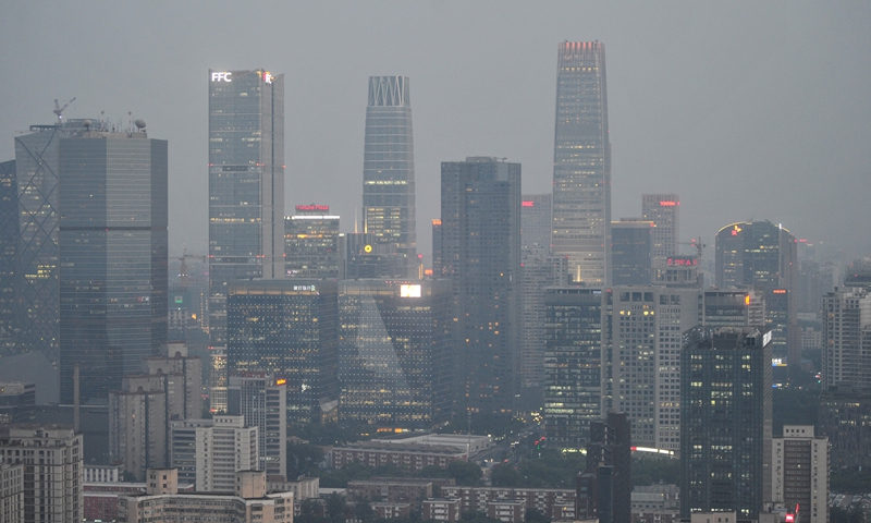 Beijing suffers from heavy ozone pollution on May 18, 2017. Photo: VCG