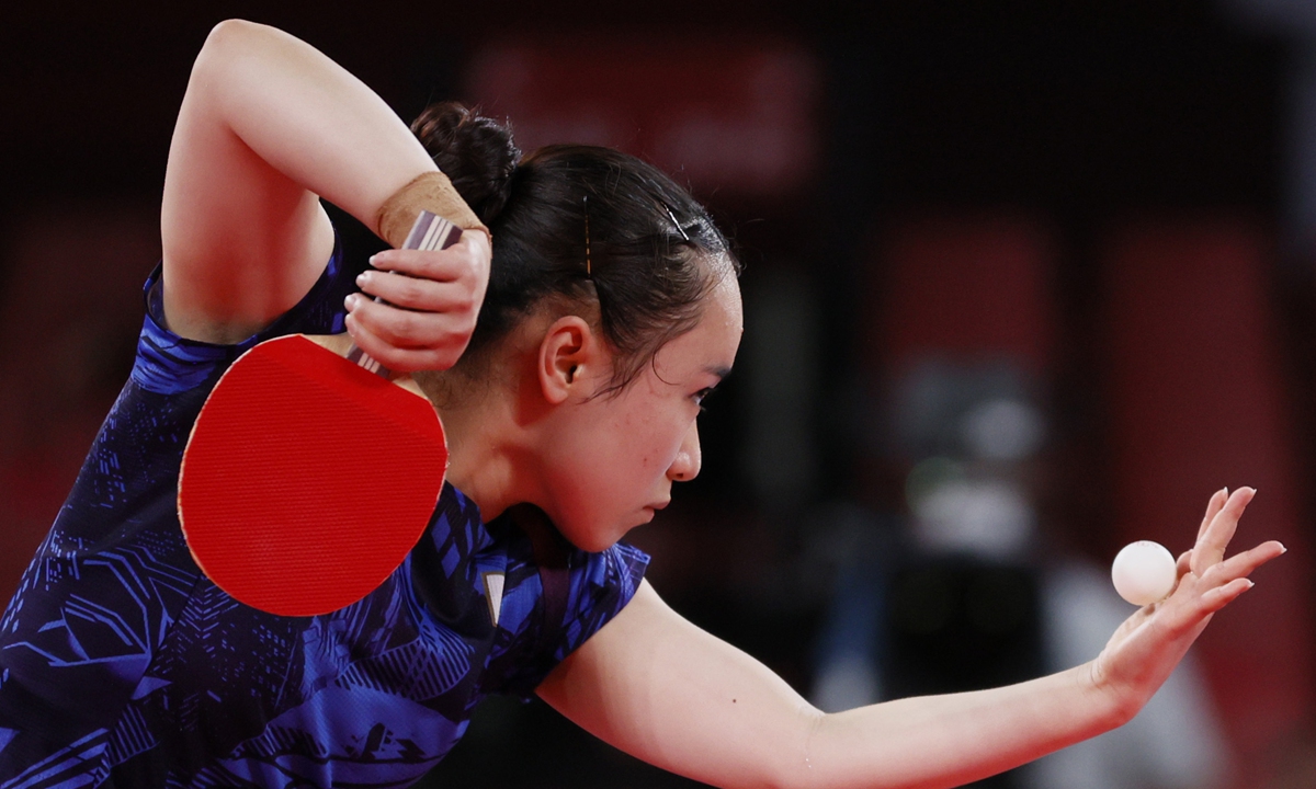 Mima Ito of Japan serves the ball in the women's team final against China during the Tokyo Olympics on August 5 in Tokyo, Japan. Photo: VCG