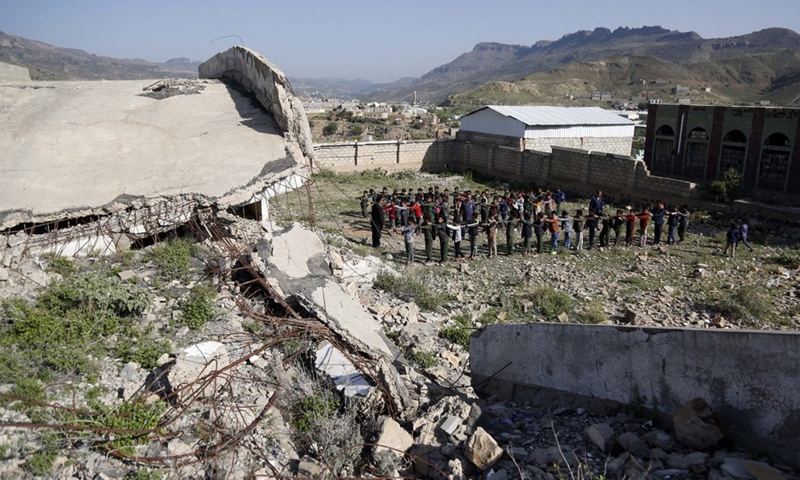 Yemeni children return to half-collapsed school as new semester starts ...