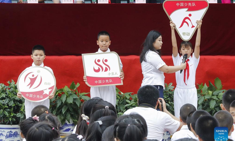 A student representative addresses the opening ceremony for the new semester at Beijing Primary School Guangwai branch in Beijing, capital of China, Aug. 31, 2021.Photo:Xinhua