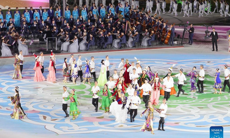 Artists perform during a celebration of the country's 30th anniversary of independence, in Tashkent, Uzbekistan, on Sept. 1, 2021. Uzbekistan became independent in 1991, and Sept. 1 of each year is Independence Day. Photo: Xinhua 