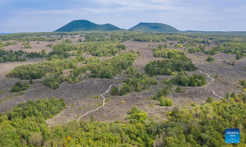 Aerial photo taken on Sept. 2, 2021 shows the scenery of the Wudalianchi Geopark in Heihe, northeast China's Heilongjiang Province. The Wudalianchi Geopark is famed for its volcanoes and hot springs. It has 14 volcanoes and five major volcanic barrier lakes.Photo:Xinhua