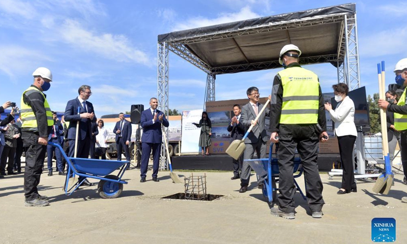 Serbian President Aleksandar Vucic (2nd L, Front) attends the ceremony of laying the foundation stone for a COVID-19 vaccine production factory in Belgrade, Serbia, on Sept. 9, 2021. Construction of the first Chinese COVID-19 vaccine production facility in Europe started in Serbia on Thursday. Photo:Xinhua