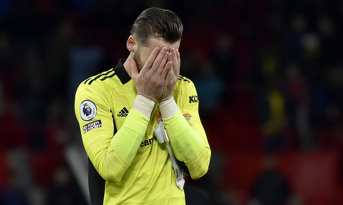 Manchester United goalkeeper David de Gea reacts at the end of the match against Liverpool. Photo: VCG