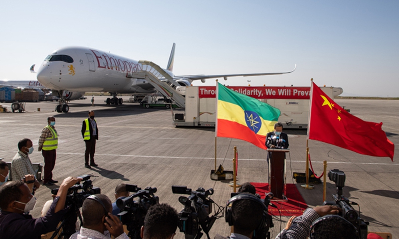 A handover ceremony for Chinese-donated COVID-19 vaccines is held in Addis Ababa, Ethiopia, on October 24.Photo:Xinhhua