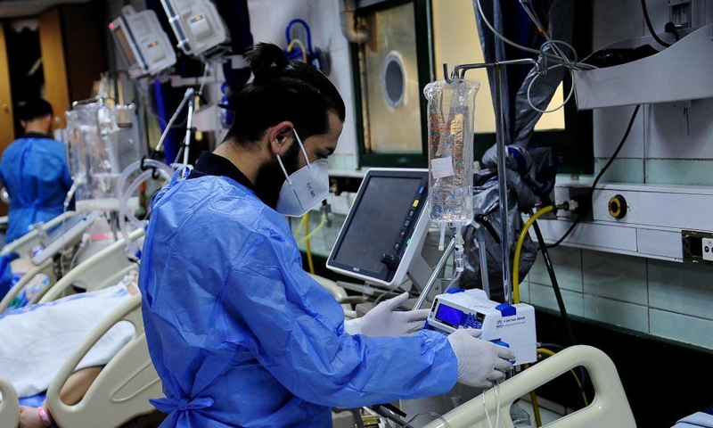 Medical workers treat COVID-19 patients at a hospital in Damascus, Syria, on Nov. 7, 2021.Photo:Xinhua