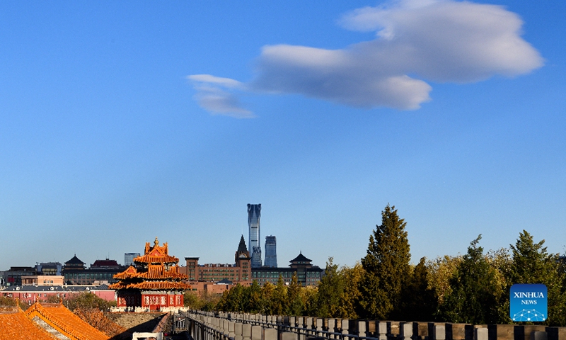 Check out the beautiful early winter scenery in Beijing. Photo: Xinhua