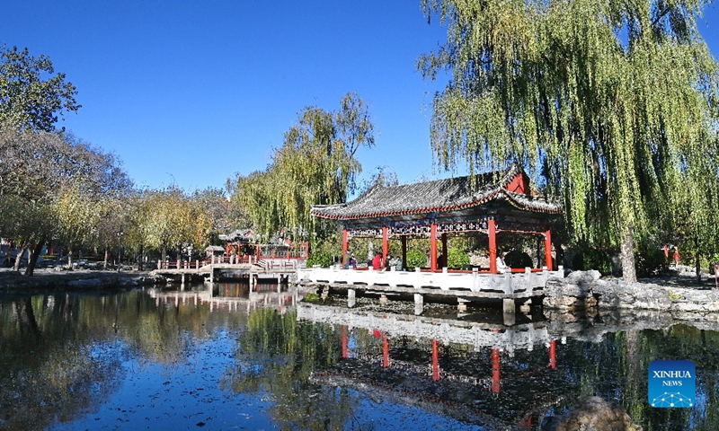 Check out the beautiful early winter scenery in Beijing. Photo: Xinhua