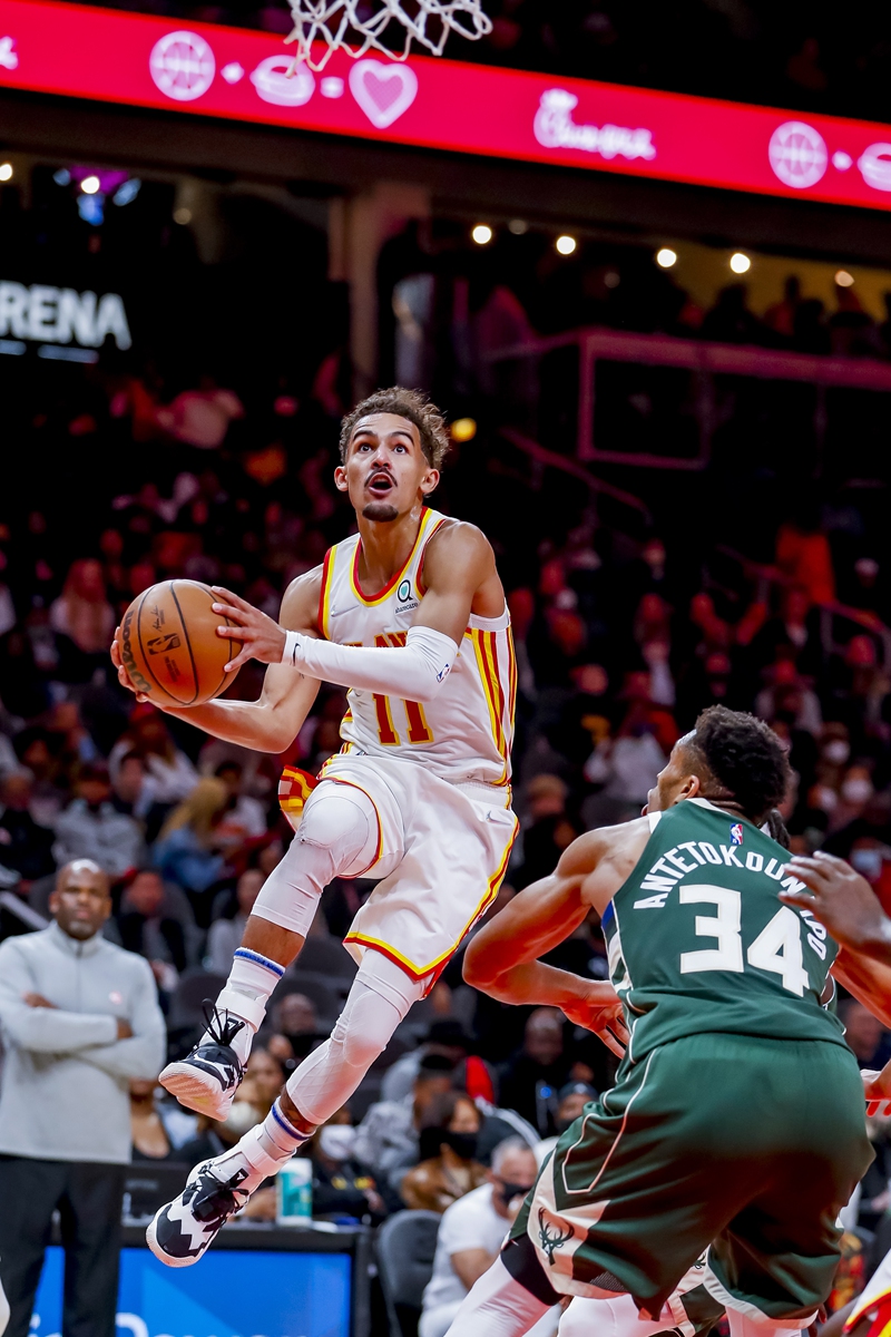Trae Young of the Atlanta Hawks drives to the basket during the game against the Milwaukee Bucks on Sunday in Atlanta, Georgia. Photo: IC
