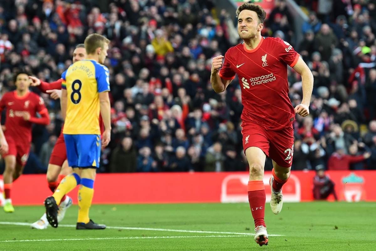 Diogo Jota of Liverpool celebrates after scoring the first goal during the match against Southampton on November 27, 2021 in Liverpool, England. Photo: VCG