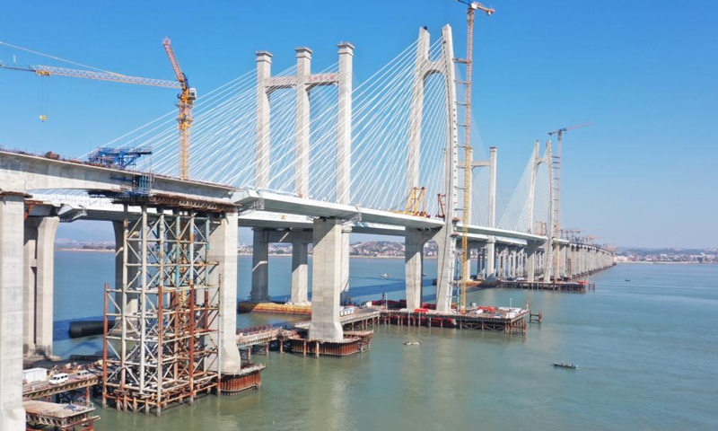 Aerial photo taken on Nov. 30, 2021 shows a view of Quanzhou Bay cross-sea bridge of the Fuzhou-Xiamen high-speed railway in southeast China's Fujian Province. (Xinhua/Lin Shanchuan)