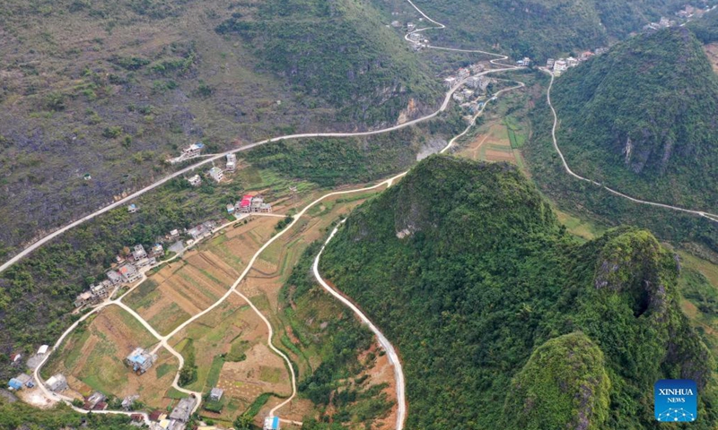 Aerial photo taken on Dec. 2, 2021 shows rural roads in Dongmiao Township of Du'an Yao Autonomous County, south China's Guangxi Zhuang Autonomous Region.Photo:Xinhua