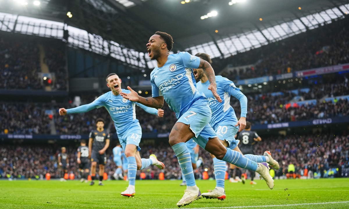 Raheem Sterling of Manchester City celebrates scoring against Wolverhampton Wanderers at Etihad Stadium on December 11, 2021 in Manchester, England.   Photo: VCG