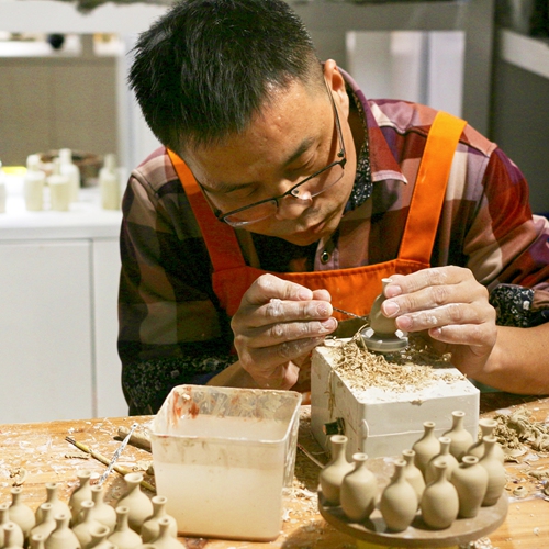 Chinese miniature ceramic maker 'wows' TikTok netizens - Global Times