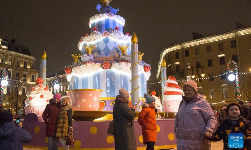 Decorations are seen at the Christmas market in St. Petersburg, Russia, Dec. 18, 2021.Photo:Xinhua