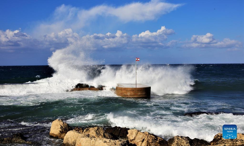 High-rising waves hit the coast of Beirut, Lebanon, Dec. 21, 2021.(Photo: Xinhua)