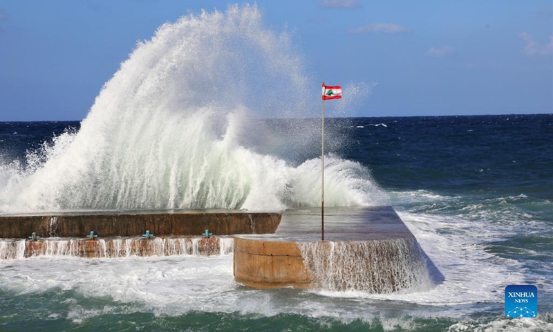 High-rising waves hit the coast of Beirut, Lebanon, Dec. 21, 2021.(Photo: Xinhua)