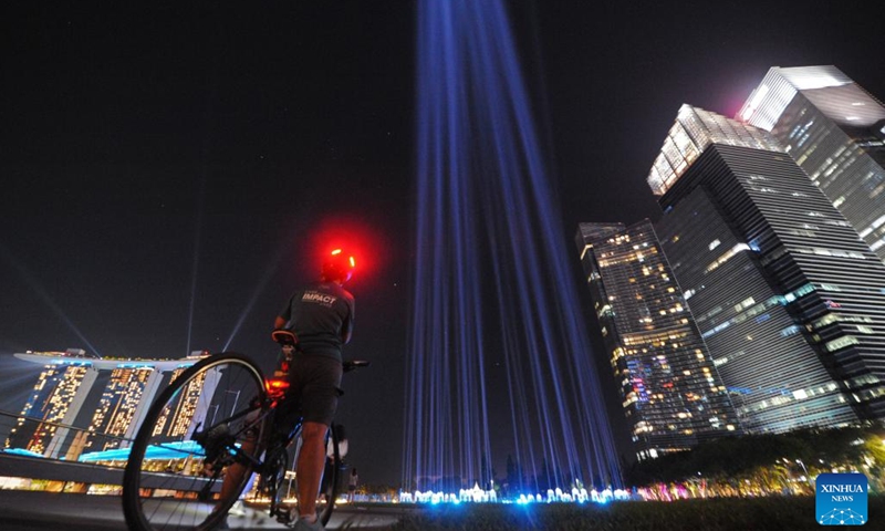 People view the countdown to 2022 light projection show held at Singapore's Marina Bay on Dec. 28, 2021.(Photo: Xinhua)