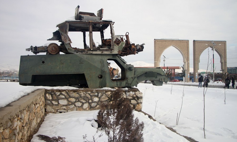 Photo taken on Jan.6, 2022 shows damaged tanks putting on display in Ghazni city, eastern Afghanistan.(Photo: Xinhua)