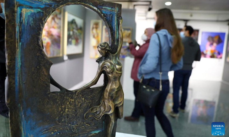 Photo taken on Jan. 16, 2022 shows a sculpture at an art exhibition during Egypt's 1st World Art Forum in Cairo, Egypt.(Photo: Xinhua)