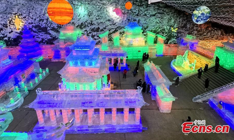 Tourists enjoy ice lanterns in Longqingxia of Yanqing District in Beijing, capital of China, Jan 27, 2022.Photo:Xinhua