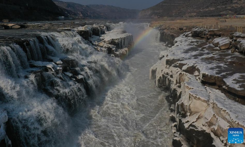 Aerial photo taken on Feb. 9, 2022 shows the scenery of the frozen Hukou Waterfall on the Yellow River in Jixian County, north China's Shanxi Province.(Photo: Xinhua)