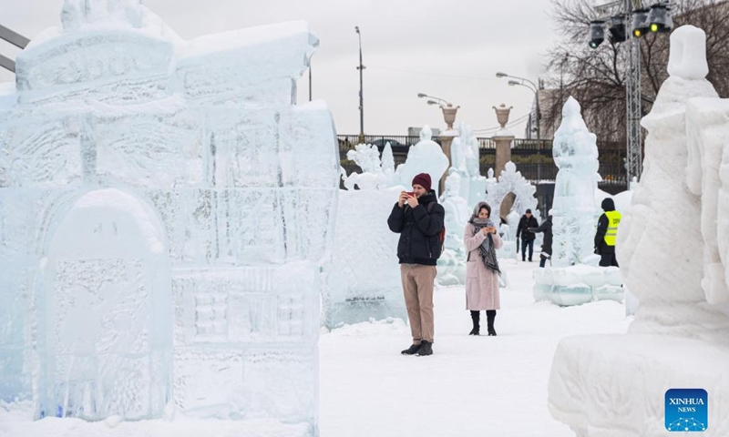 People visit Snow and Ice festival in Moscow, Russia - Global Times