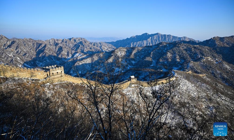 Photo taken on Feb. 14, 2022 shows the snow scenery of the Mutianyu section of the Great Wall in Beijing, capital of China.Photo:Xinhua