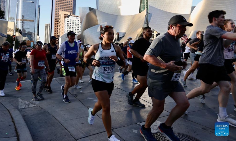 Runners participate in the 37th Los Angeles Marathon in Los Angeles, the United States, March 20, 2022.Photo:Xinhua