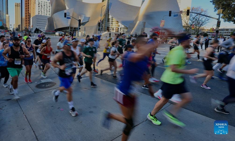 Runners participate in the 37th Los Angeles Marathon in Los Angeles, the United States, March 20, 2022.Photo:Xinhua